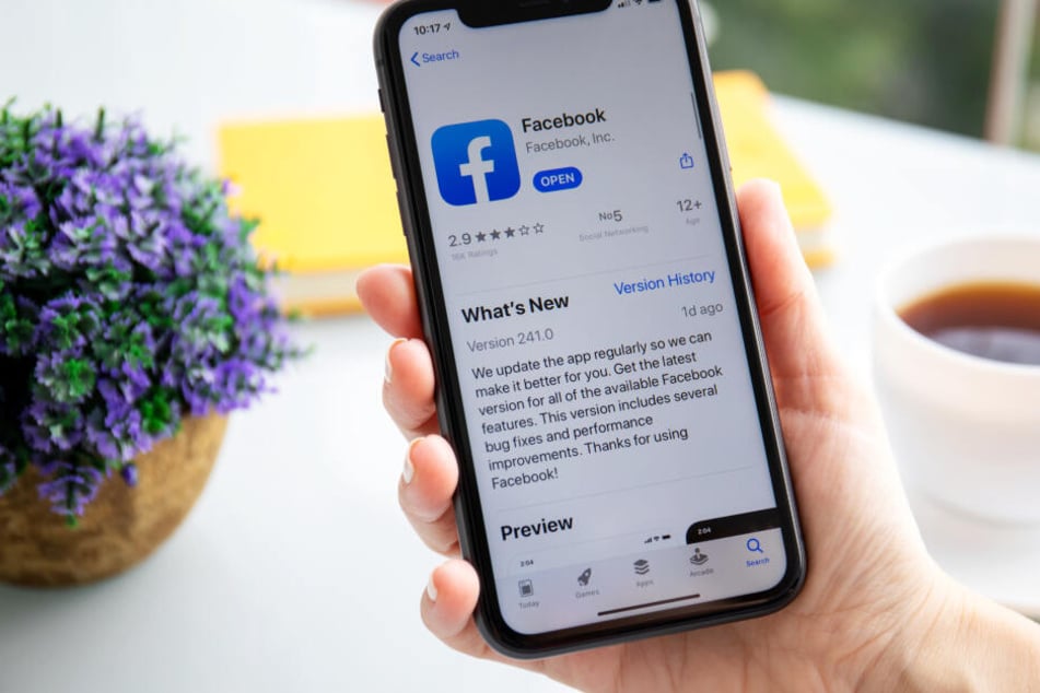 Facebook überträgt Kamerabilder: Diese Handys sind betroffen und das könnt Ihr dagegen tun!