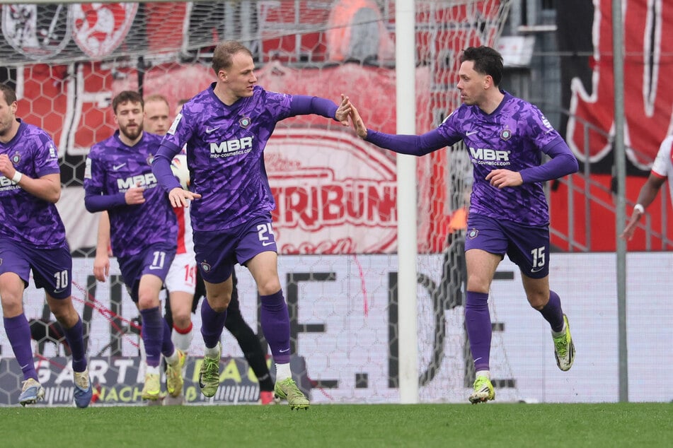 Aue-Spieler Marcel Bär (33) holte gegen Essen die Mannschaft zurück ins Spiel - am Ende reichte es dennoch nicht.