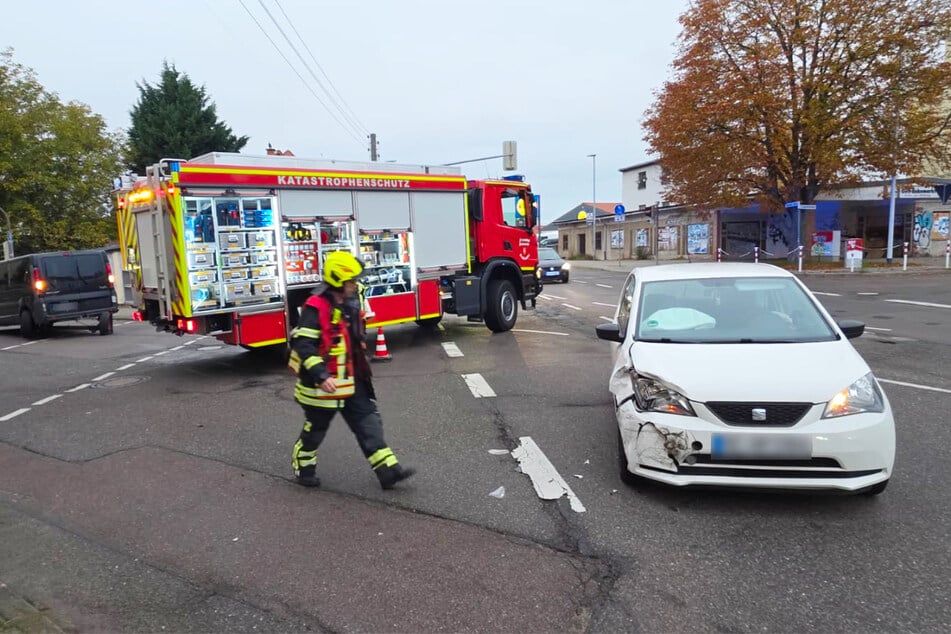 Nicht nur der Seat wurde bei dem Unfall beschädigt.
