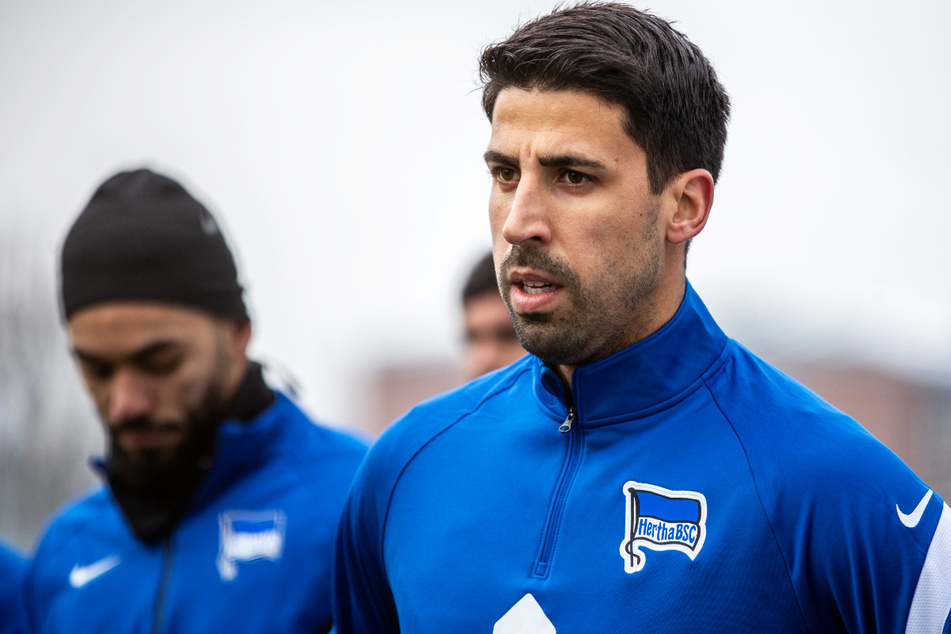 Sami Khedira (33) begann beim VfB Stuttgart seine Profikarriere. Gegen seinen Ex-Klub wird er zunächst nur auf der Bank sitzen.