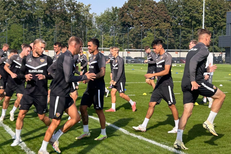 Die Akteure der SGD bereiten sich im Training intensiv auf den bevorstehende Ost-Kracher gegen Hansa Rostock vor.