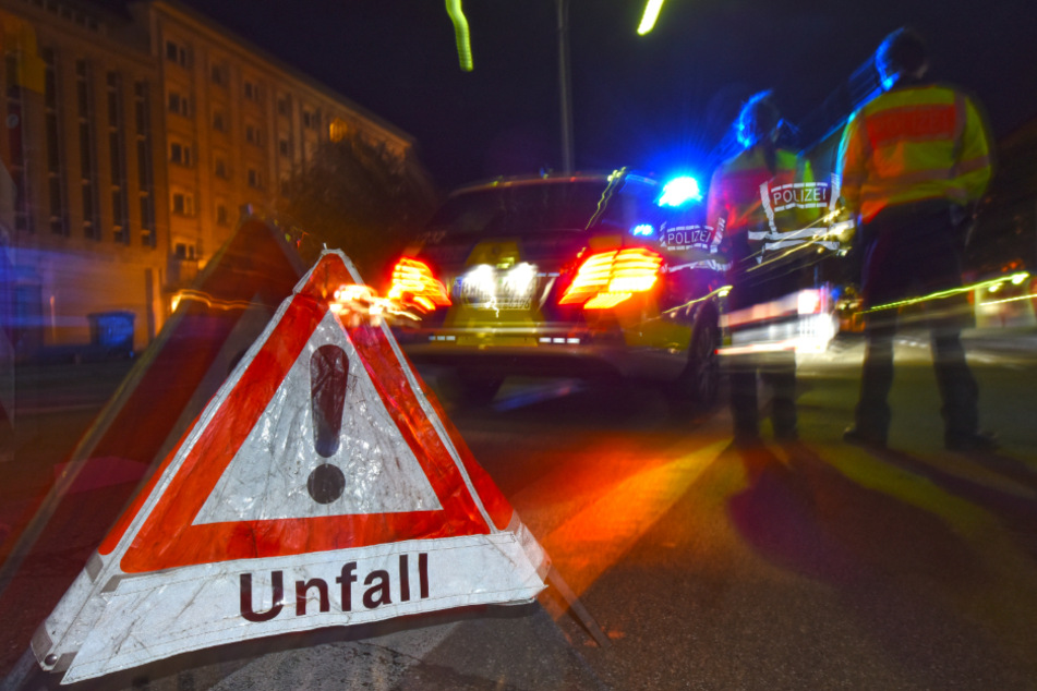 Tödlicher Unfall bei Rosenheim: Autofahrer kracht frontal in Unimog!