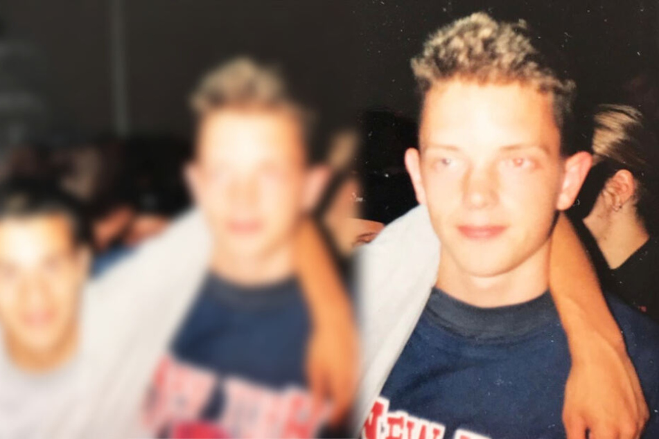 17 Jahr', blondes Struwwelpeter-Haar: Erkennt Ihr diesen Rap-Star?