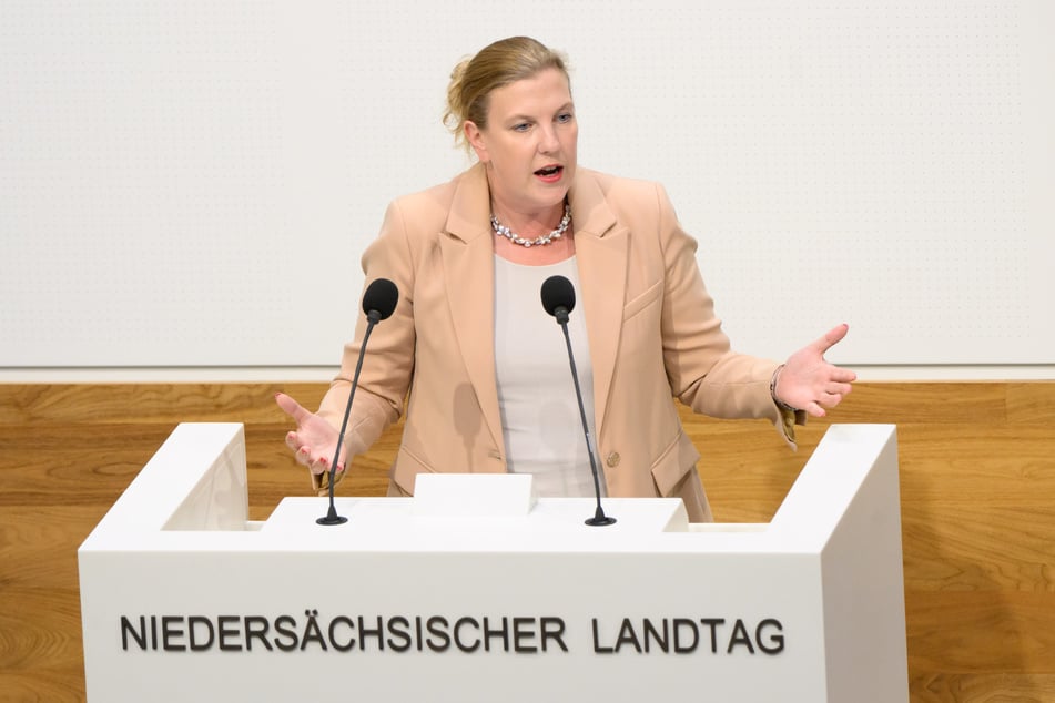 Carina Hermann (41, CDU), Parlamentarische Geschäftsführerin, fordert Aufklärung von der Justizministerin. (Archivbild)