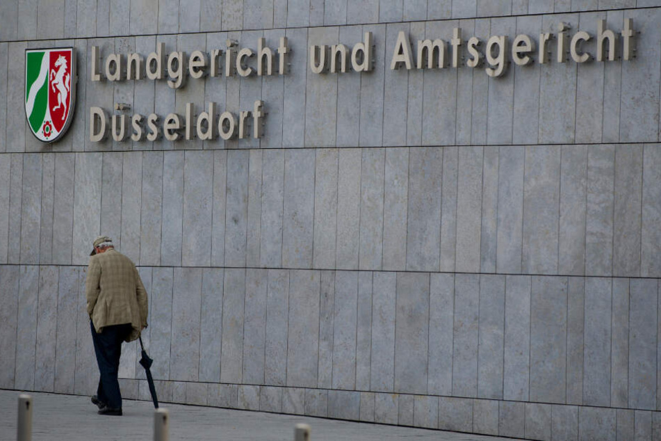 Der Prozess gegen den 51-Jährigen beginnt am Montag um 9.30 Uhr vor dem Landgericht Düsseldorf.