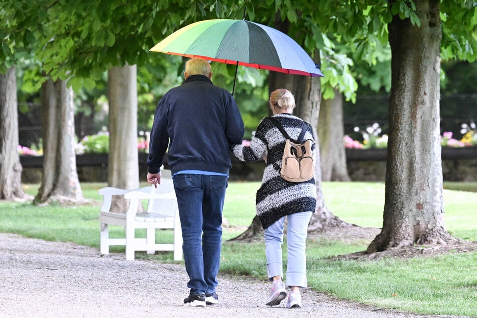 Der Deutsche Wetterdienst rät zu frühen Ausflügen, denn ab dem Nachmittag ziehen Schauer auf.