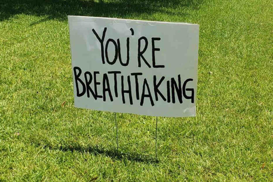 Dieses Schild brachte Keanu Reeves (54) zum Anhalten.