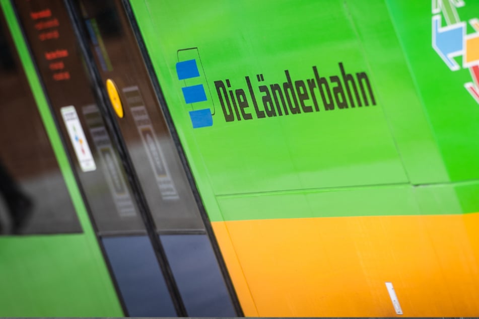 Länderbahn rät wegen Warnstreiks vor Reisen mit dem ÖPNV ab