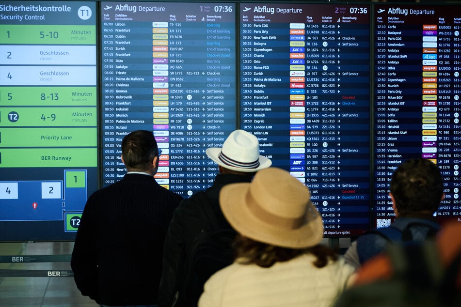 Berlin: Krise im Nahen Osten: Dutzende Flüge am Flughafen BER gestrichen