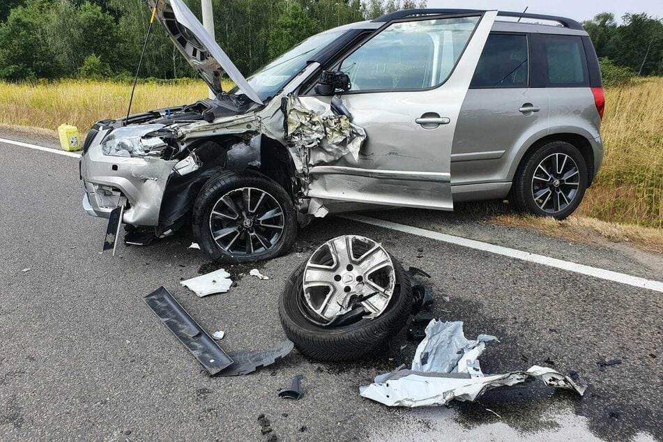 In Machern kam es zu einem Autounfall - ein Wagen war auf die Gegenfahrbahn geraten.