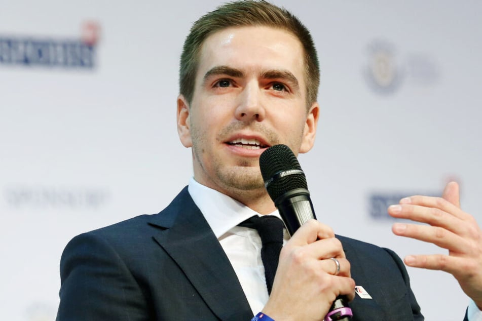 Philipp Lahm hat sich zum möglichen Bayern-Engagement von Oliver Kahn geäußert.