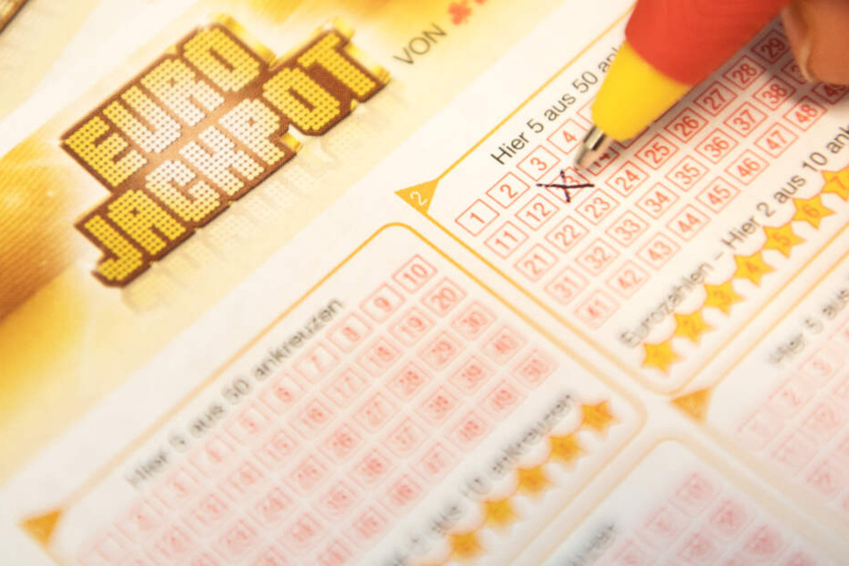 Eurojackpot-Gewinnerin ermittelt: 30 Millionen Euro für junge Frau aus Hessen