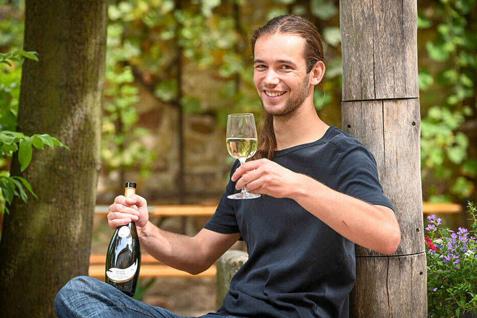 Dem Merbitzer Weinbau auf der Spur: Dominik Wirkus (24) leitet das neue Wein-Museum in der Zschoner Mühle.