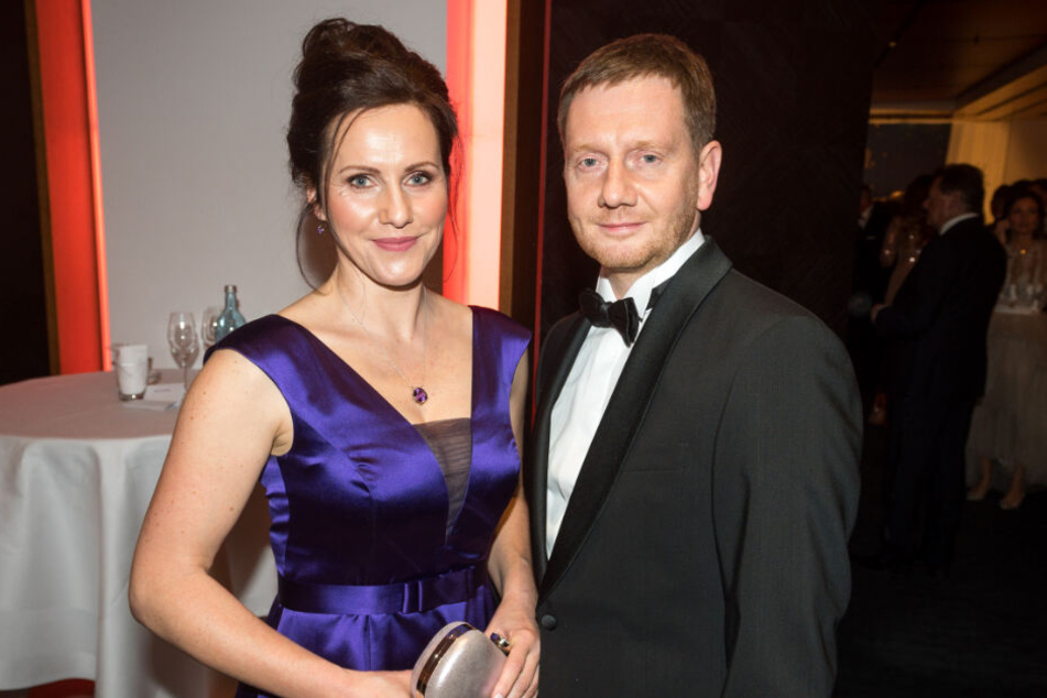 Michael Kretschmer und Gattin Annett Hofmann leiteten den Ball mit einem Tanz ein.