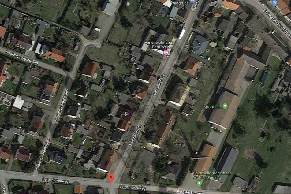 Einsatzort war die Wörlitzer Bahnhofstraße.