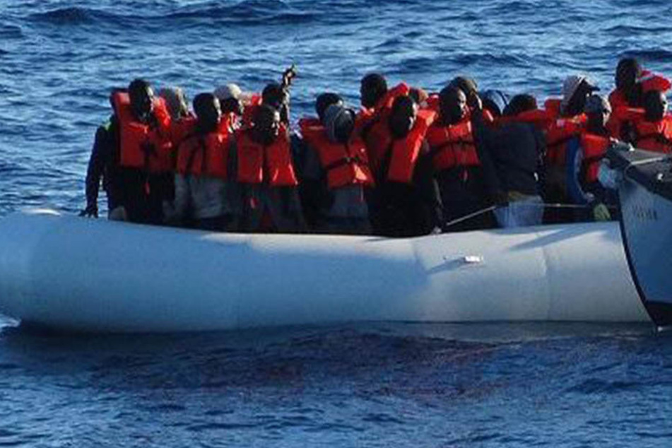 Australien: Boote mit Asylsuchenden werden abgefangen und in ihre Ausgangshäfen zurückgeschickt.