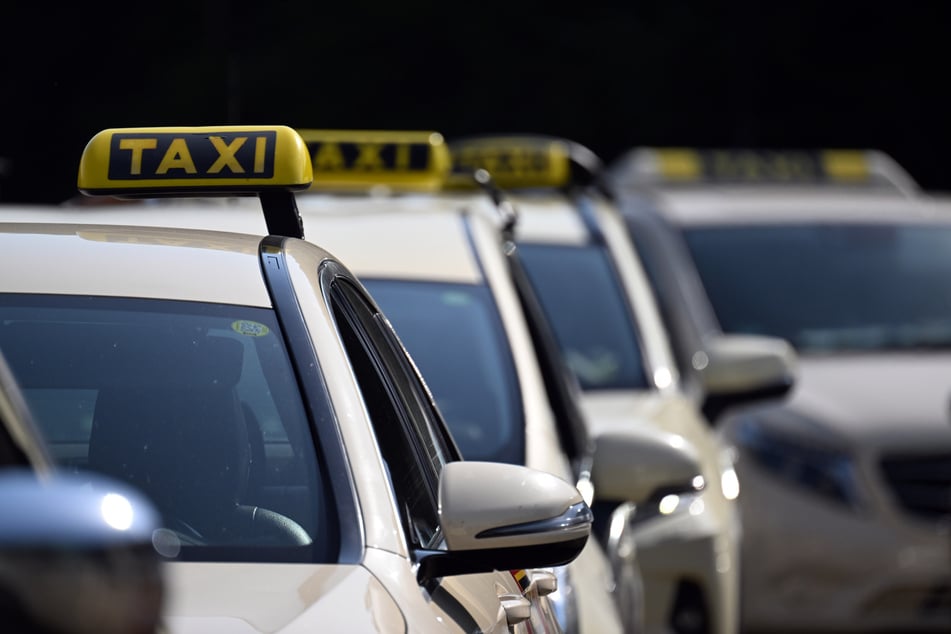 An einem Taxistand am Dortmunder Hauptbahnhof spielten sich brutale Szenen ab. (Symbolbild)