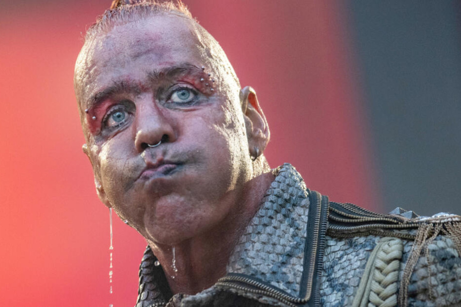 Till Lindemann, Frontsänger der deutschen Rockband Rammstein, singt auf der Tour 2019.