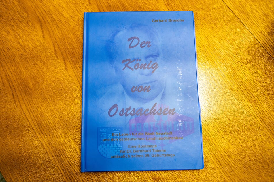 Das Buch "Der König von Ostsachsen" erschien im Eigenverlag. 191 Seiten (mit 100 Fotos) kosten 25 Euro.
