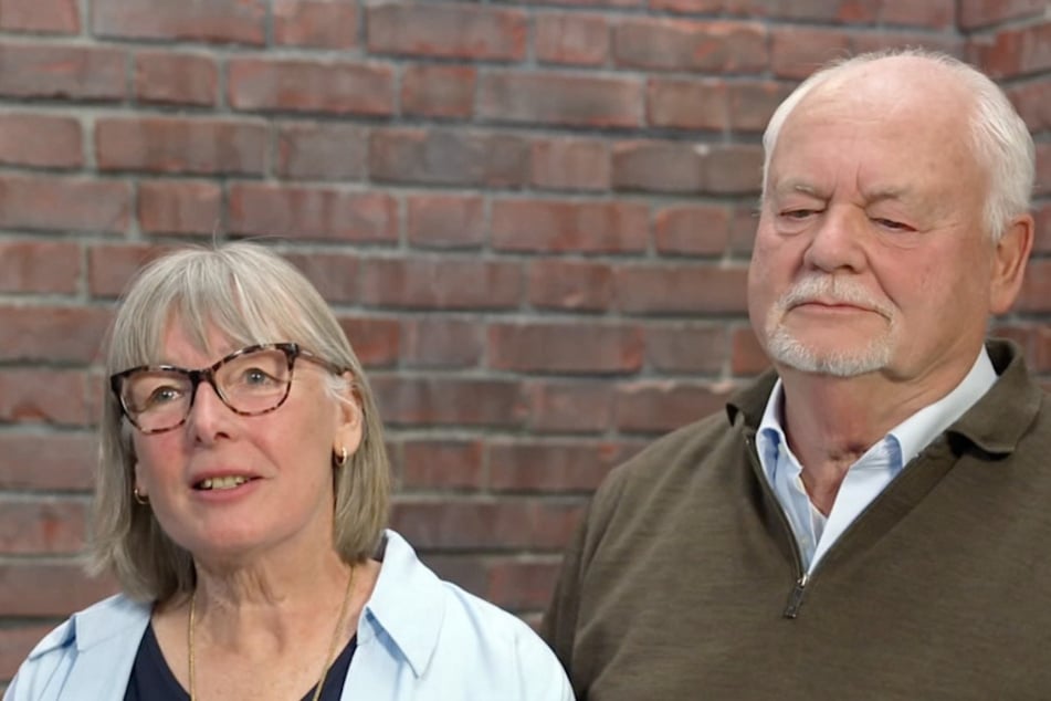 Ute Günther und Gerhard Matz aus Simbach möchten ein außergewöhnliches Schmuckstück bei "Bares für Rares" verkaufen.