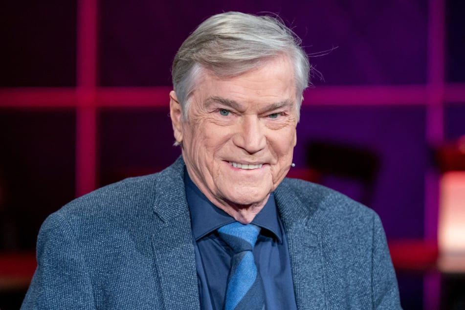 Das ehemalige Mitglied von "7 Tage, 7 Köpfe" offenbart auch eine neue Liebe.