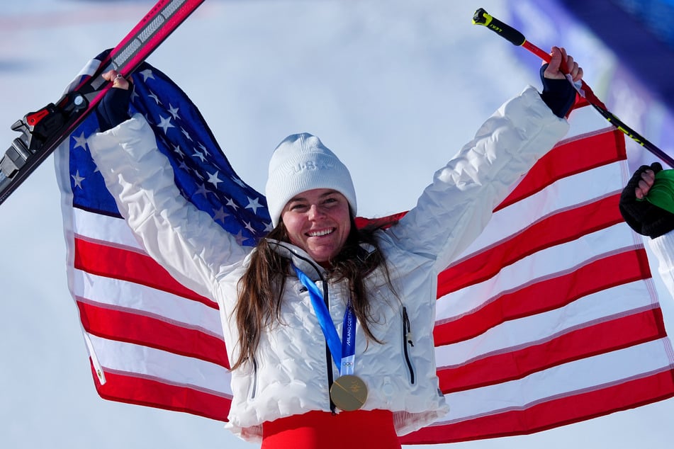 Breezy Johnson (30) legte die beste Zeit in den Schnee und musste dann mitansehen, wie ihre Teamkollegin verunglückte.