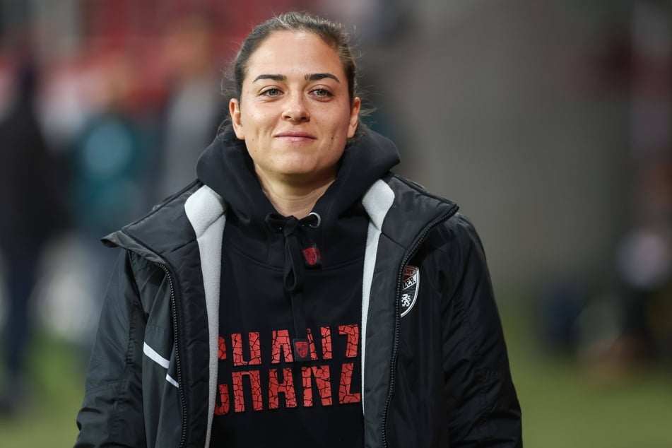 Sabrina Wittmann (33) ist seit April Trainerin des FC Ingolstadt.