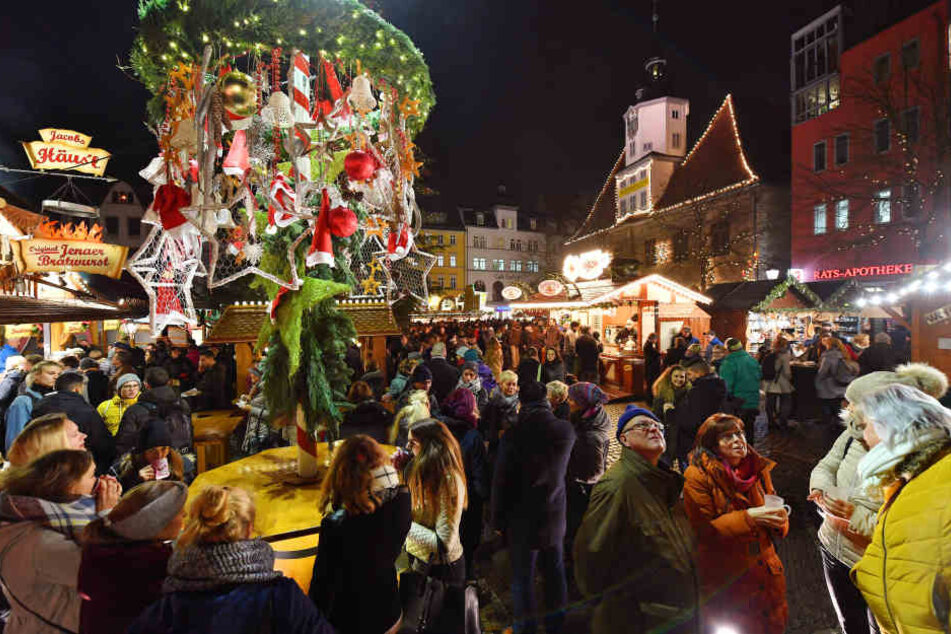 In Jena kann man sich auf der Marktbühne an einem Musical erfreuen.