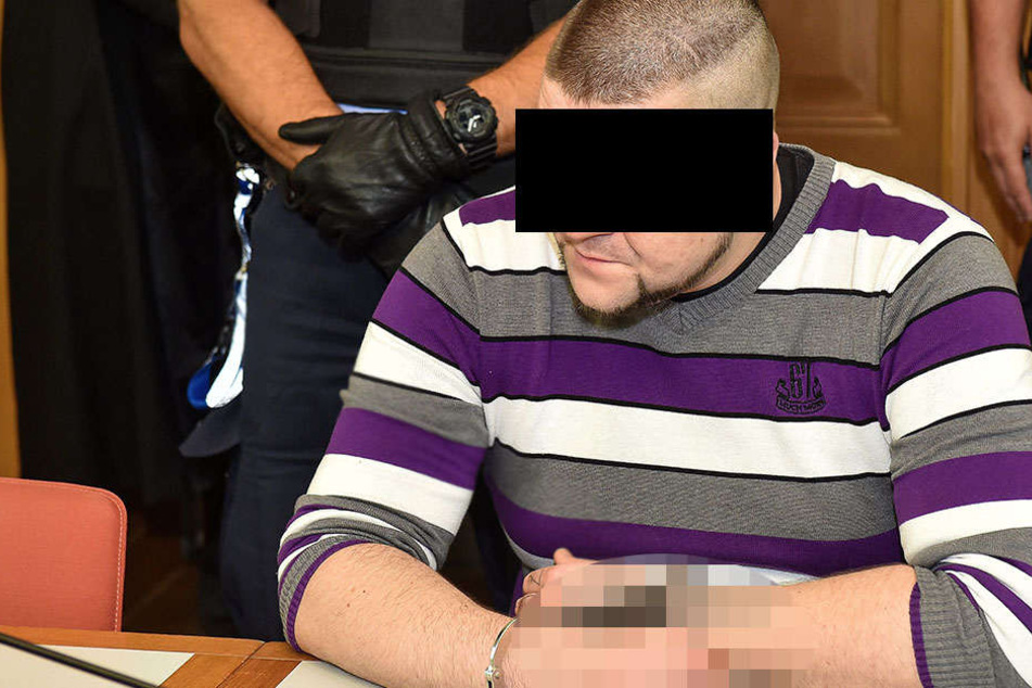 Stephan K. (34) hat laut Anklage den ahnungslosen Philipp mit einer Bratpfanne bewusstlos geschlagen.