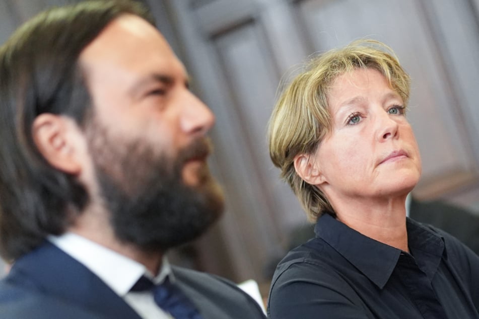 Steakhouse-Erbin Christina Block (53) muss sich wegen der mutmaßlichen Entführung ihrer Kinder seit Juli 2025 vor Gericht verantworten.