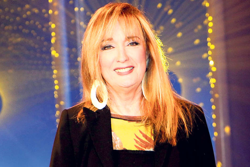Veronika Fischer (66) singt in
Dresden Lieder, die erst 2018 auf ihrem neuen Album erscheinen.