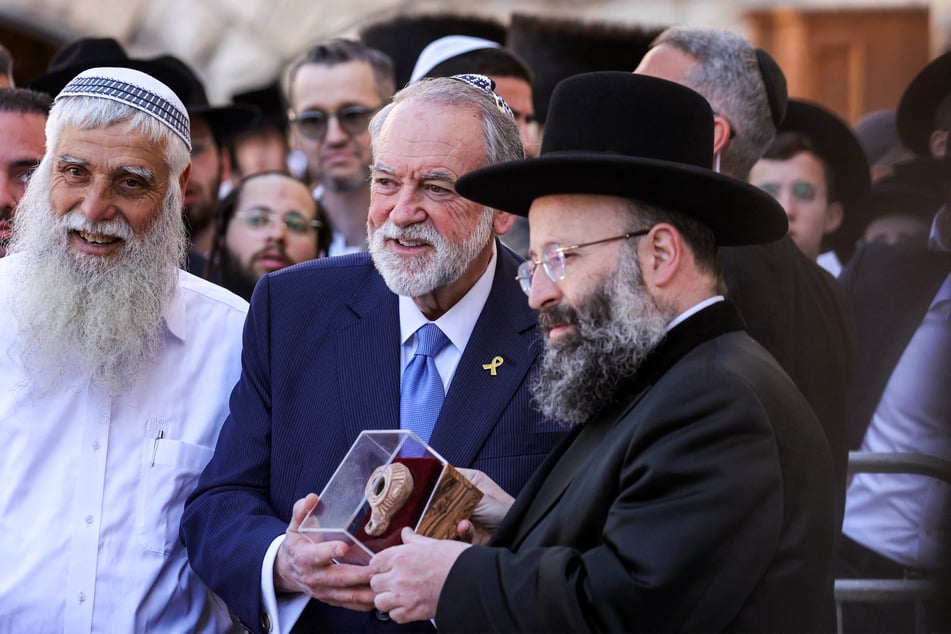 US Ambassador to Israel Mike Huckabee gave his backing to the Israeli settler movement as he abandoned any commitment to a two-state solution.