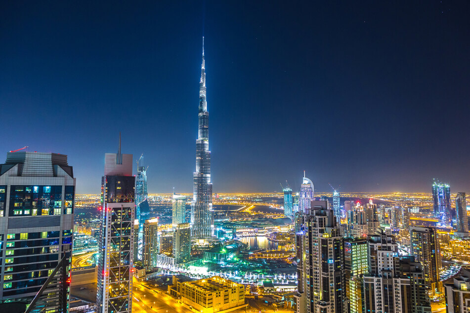 Bislang waren es nur Superreiche, die zu "Spritztouren" in die arabischen Emirate jetteten. Bald wollen Dubai (Foto) und Abu Dhabi ein offizielles Impftourismus-Programm starten.