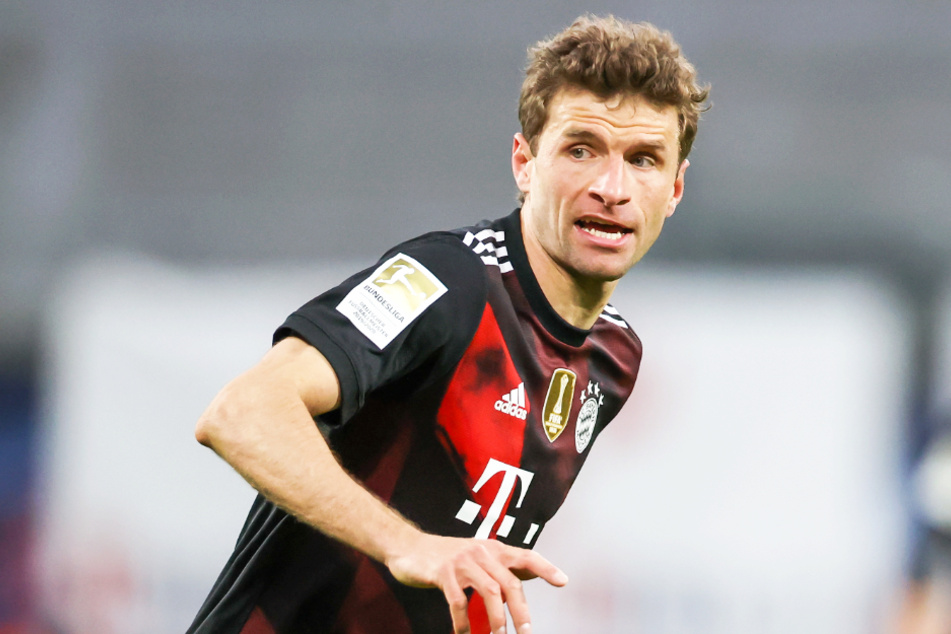 Thomas Müller (31) will mit dem FC Bayern München die neunte Meisterschaft in der Bundesliga in Serie perfekt machen.