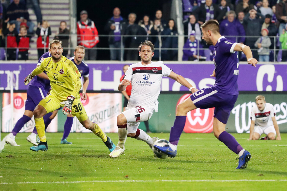 Bei Marko Mihojevic (r., hier bei seinem Tor gegen Nürnberg) würde Aue gern die Kaufoption ziehen. Doch in der Corona-Krise steht das Thema vorerst hinten an.