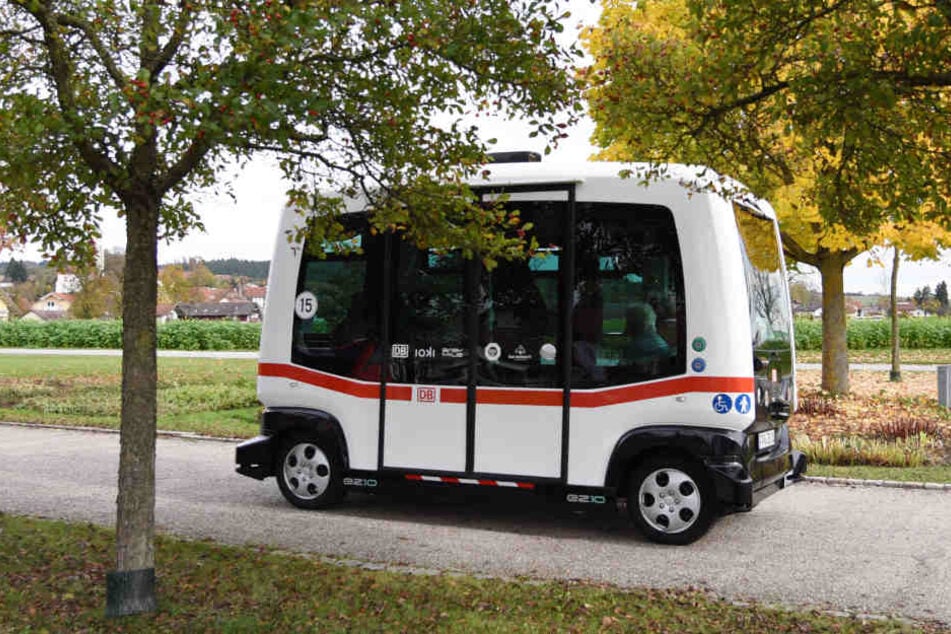 In Bad Birnbach fährt seit einem Jahr ein fahrerloser Elektrobus.