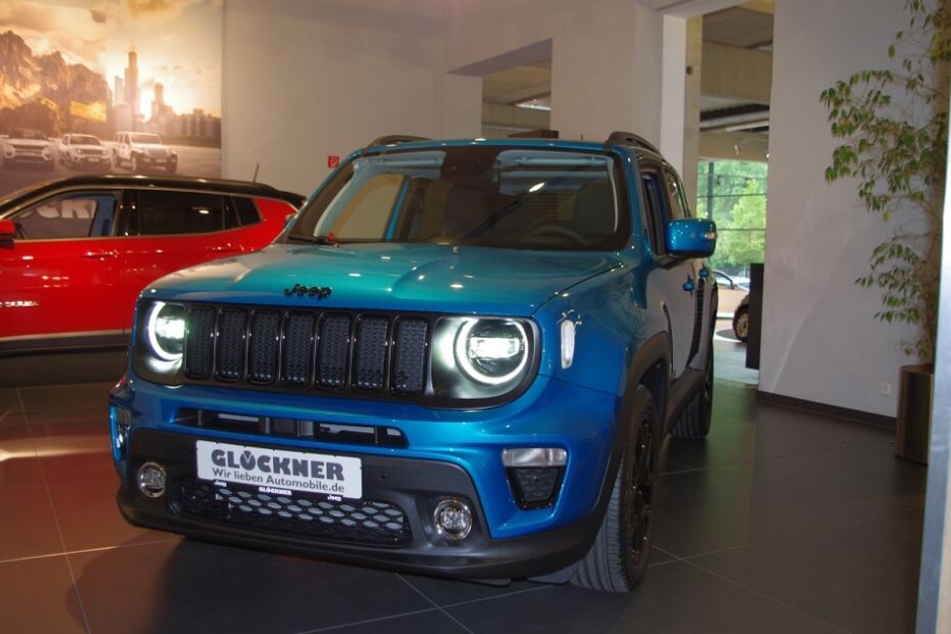 Den Jeep® Renegade gibt es jetzt ab 180 Euro im Monat.