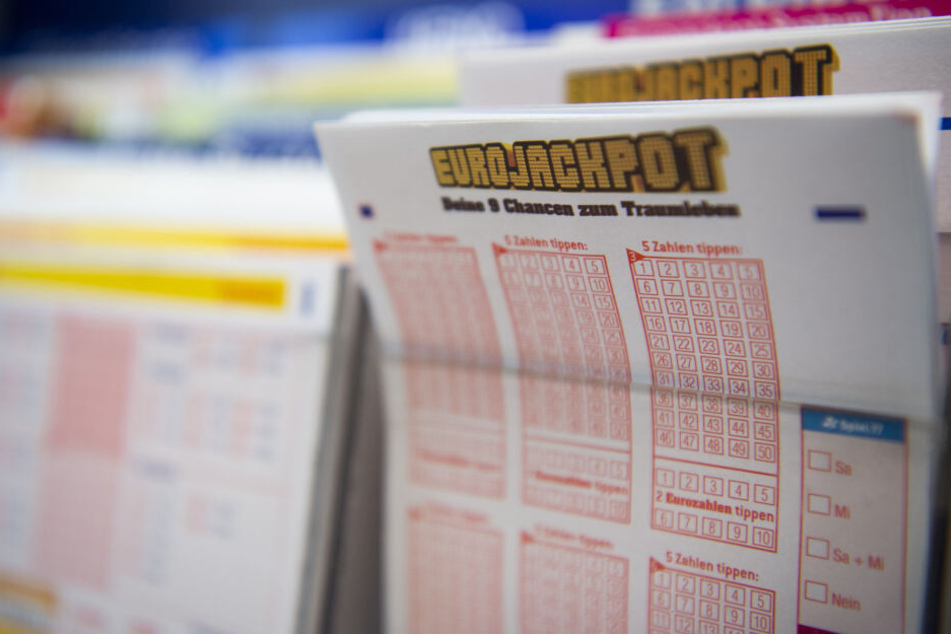 Ein Glückspilz aus Rheinland-Pfalz knackte den großen Jackpot. (Symbolbild)