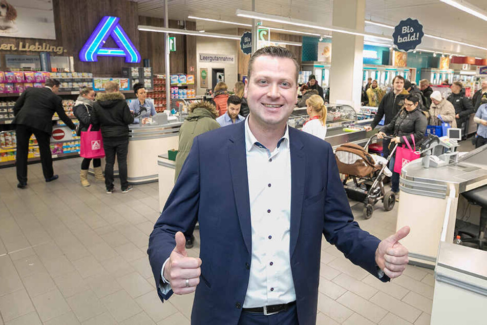 Regionalverkaufsleiter Richard Rietig eröffnete den neuen Aldi in Dresden an der Antonstraße 2a!