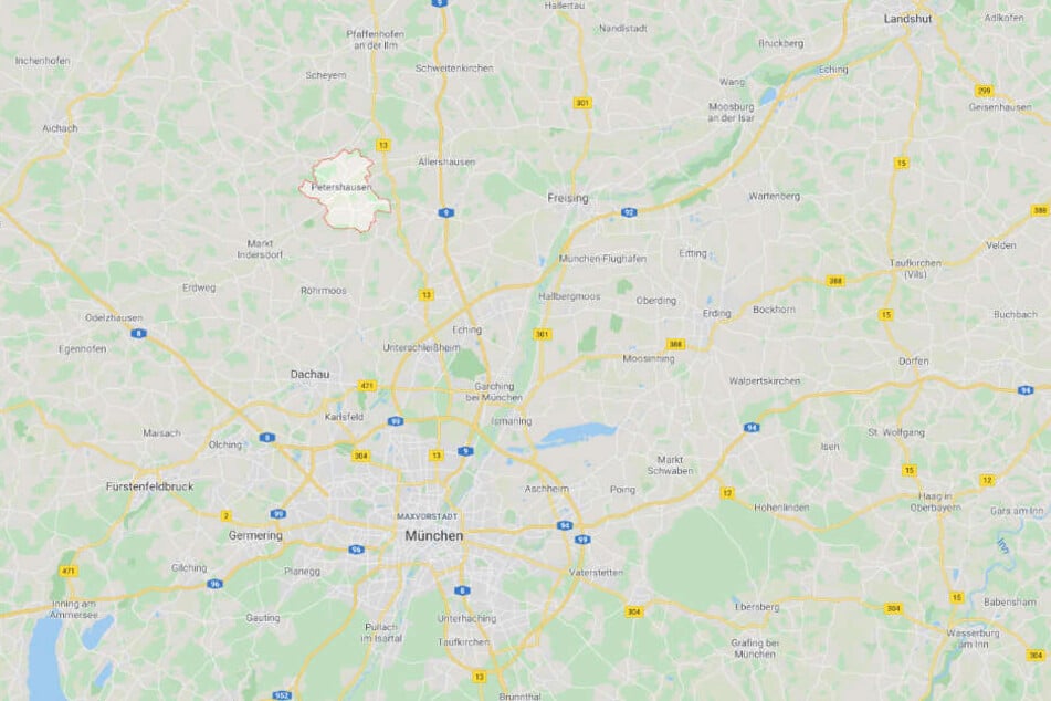 Die Ortsschilder wurden in der Gemeinde Petershausen im Landkreis Dachau entwendet.