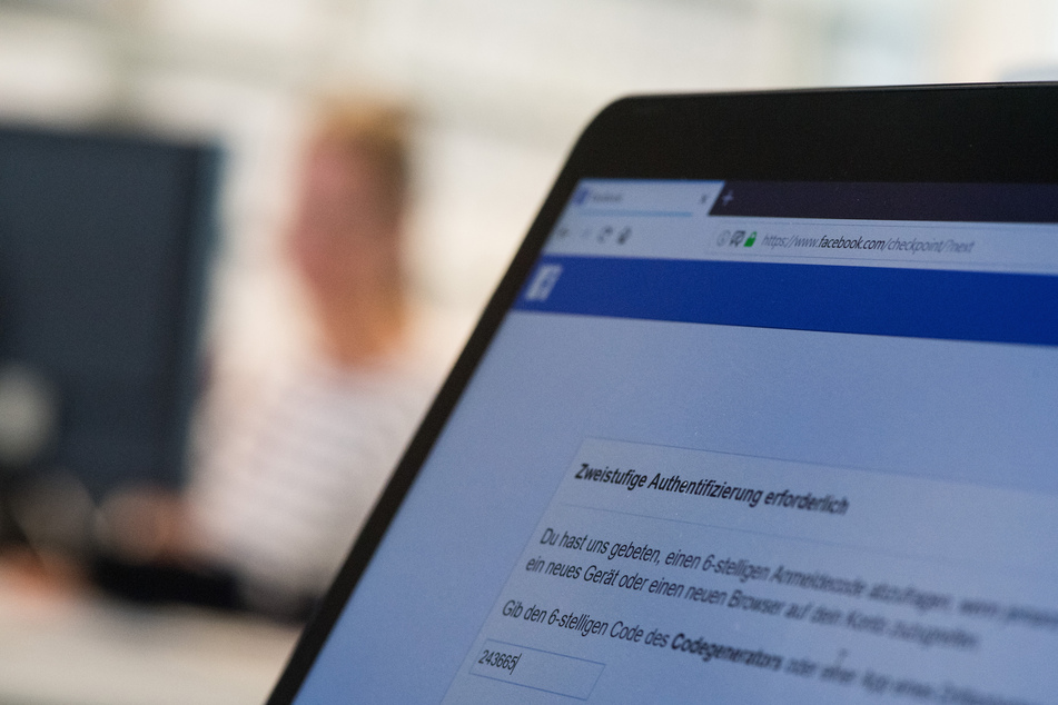 Kriminelle versuchen Software-Schwachstellen auszunutzen und stellen so eine Gefahr für IT-Systeme dar. (Symbolbild)