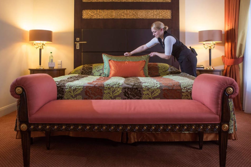 Sogar im edlen "Bülow Palais" im Dresdner Barockviertel kann für wenig Geld luxuriös übernachtet werden.