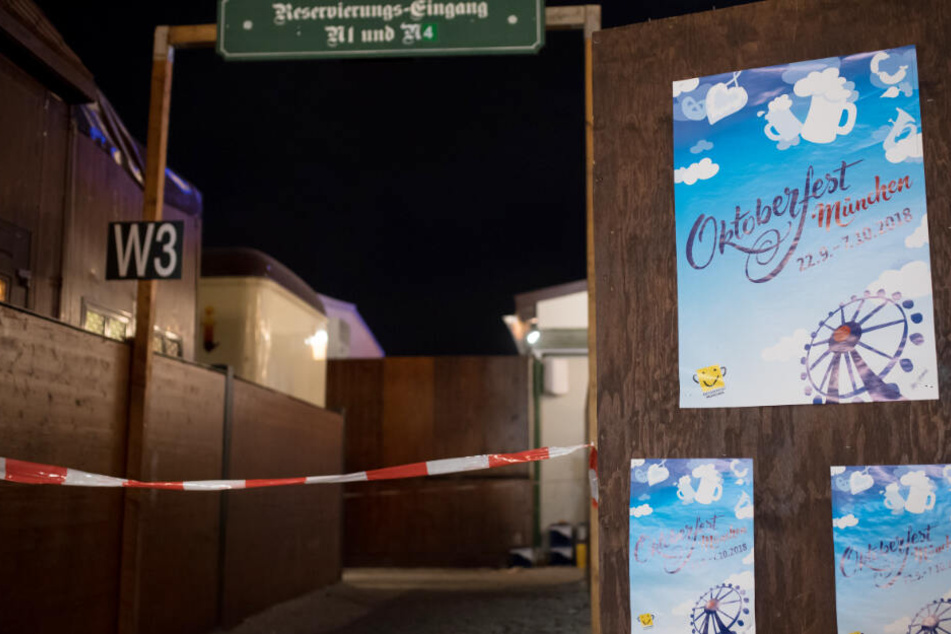 Vor dem Augustiner-Festzelt wurde im Jahr 2018 auf der Wiesn ein Mann tödlich verletzt.