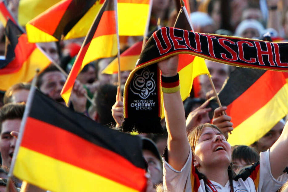 WM-Affäre: Müssen Niersbach, Zwanziger und Schmidt doch vor Gericht?
