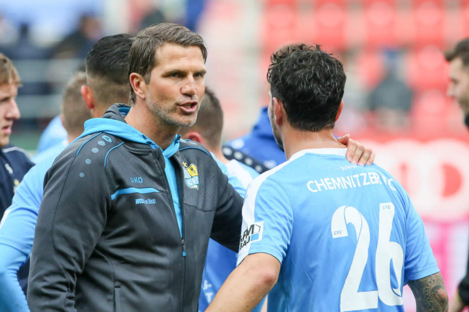 CFC-Coach Patrick Glöckner (l.) schätzt die Erfahrung und Cleverness seines Routiniers Philipp Hosiner.