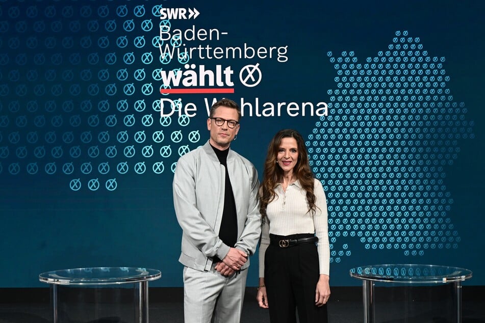 Stephanie Haiber (r.) und Florian Weber (l.) moderierten die SWR-Wahlarena.