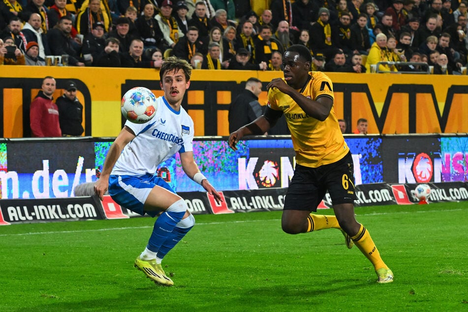 Kofi Amoako (r.) hat den Trouble der vergangenen Tage gut weggesteckt, fehlt aber nächstes Spiel.