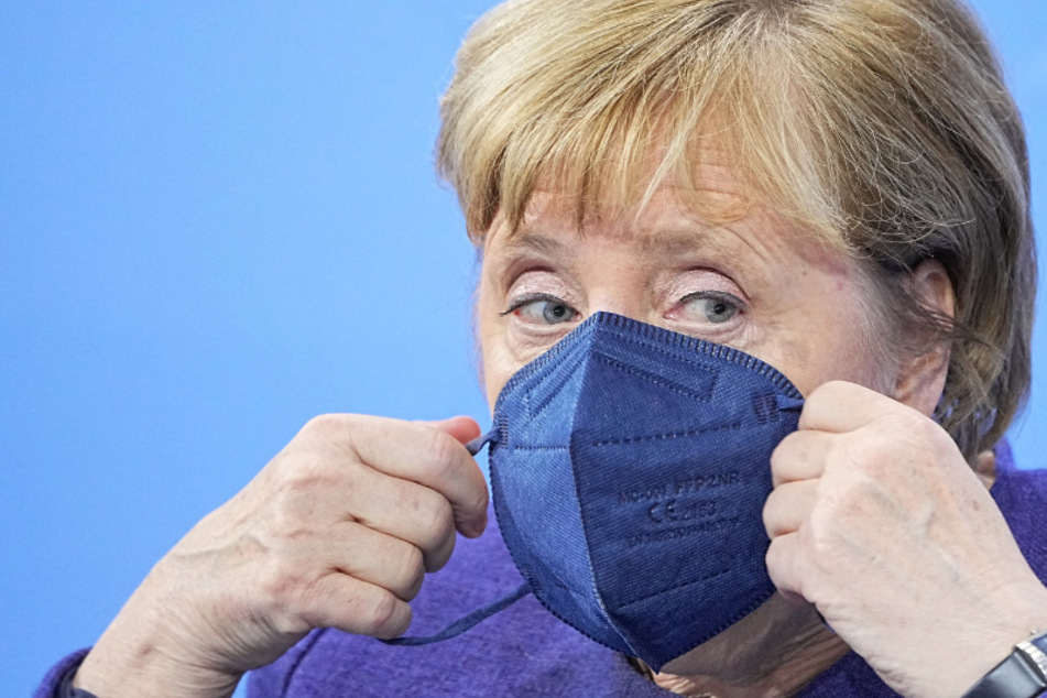 Angela Merkel (67, CDU) hält die aktuellen Maßnahmen im Kampf gegen die 4. Welle nicht für ausreichend.