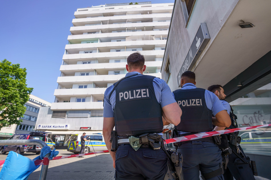 Nach dem gewaltsamen Tod der beiden Geschwisterkinder aus Hanau sind nun neue Details zum brutalen Vorgehen während der Tat bekannt geworden.