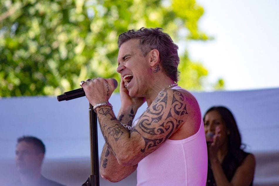 Robbie Williams (51) ist am kommenden Mittwoch (25. Juni) in der Arena auf Schalke zu Gast.